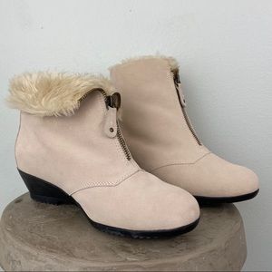 Sporto Winter White Capri Suede Ankle Booties